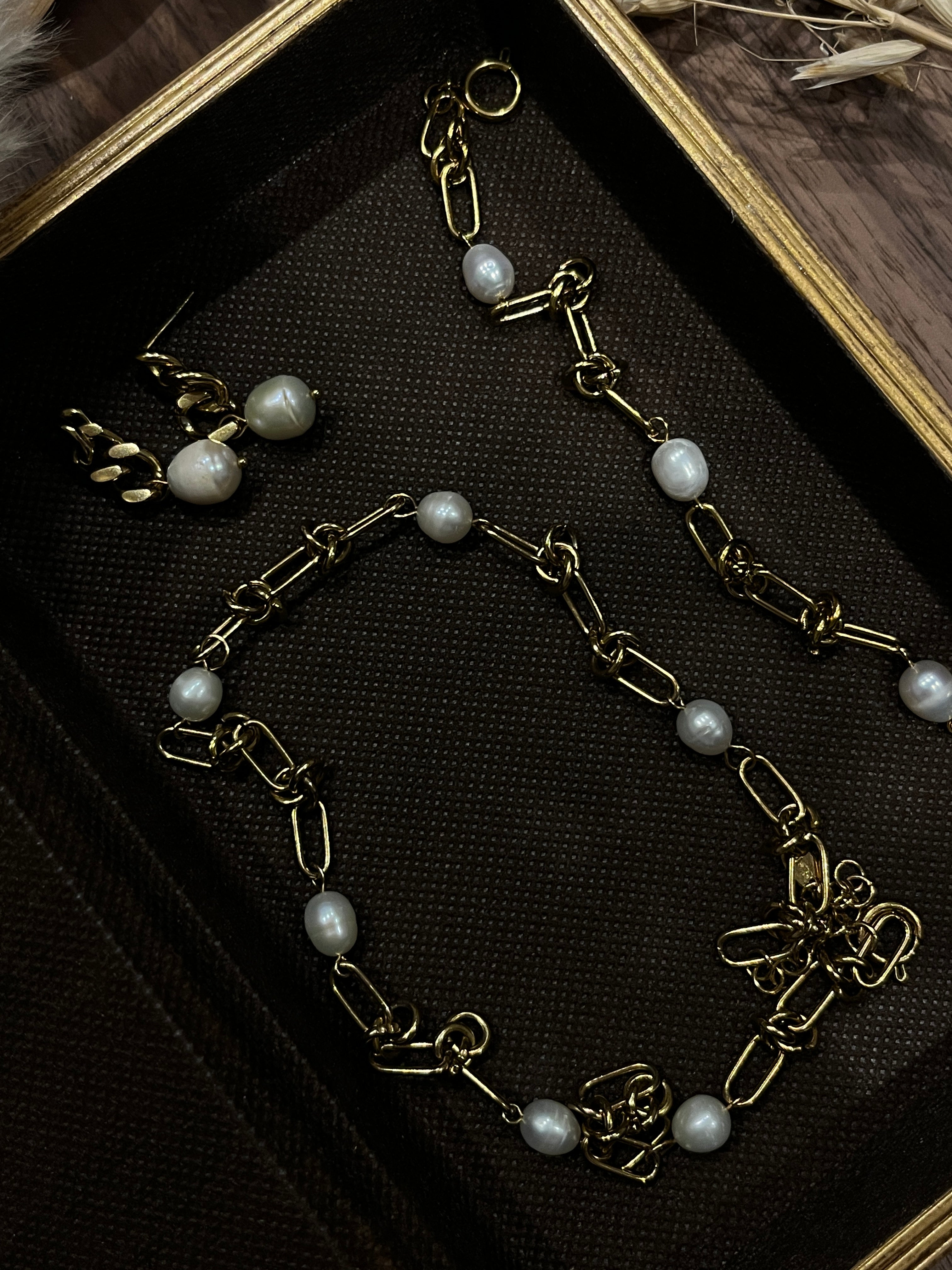 The Pearl Chain Collection