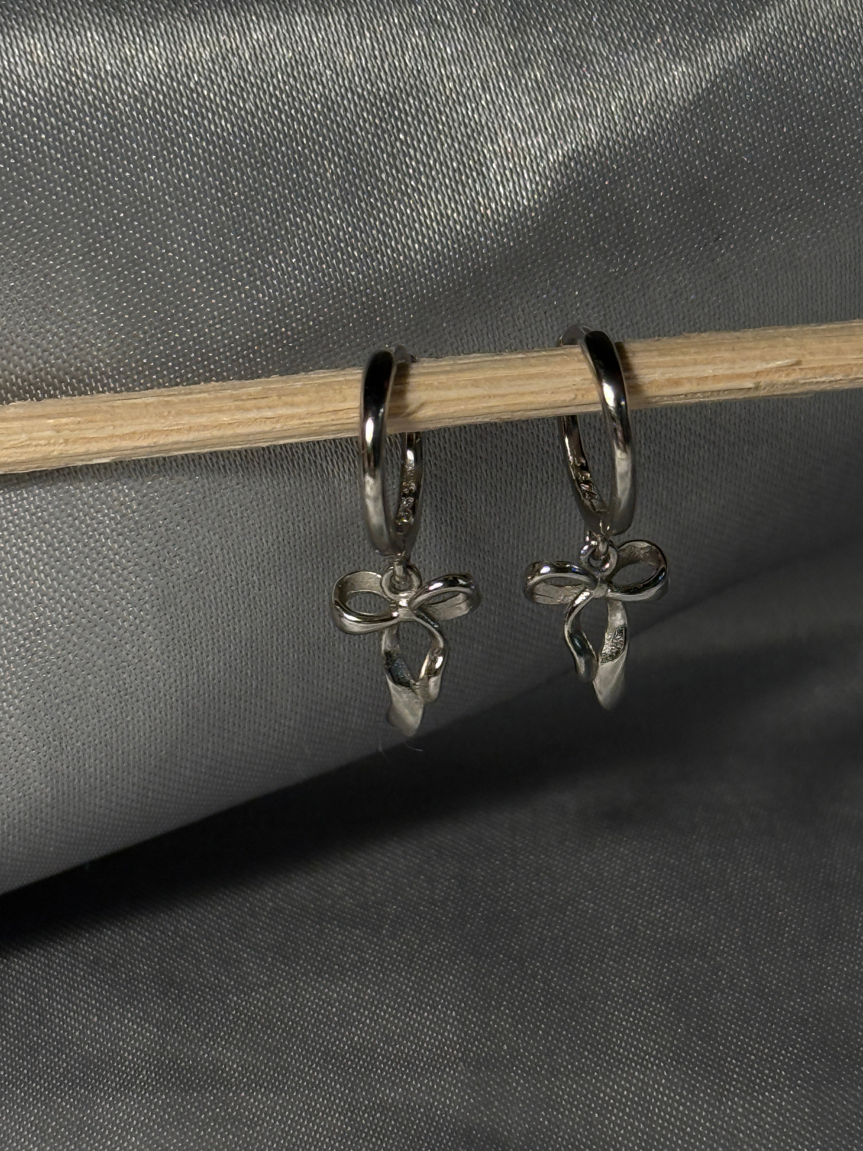 Sweet Bow Drops