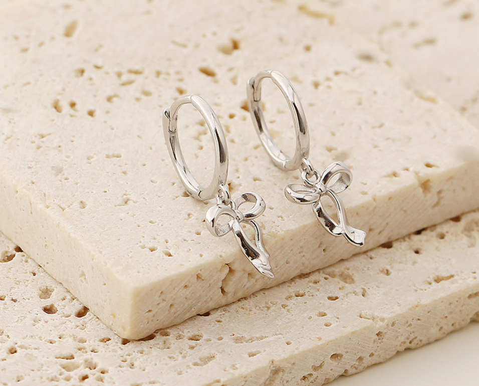 Sweet Bow Drops